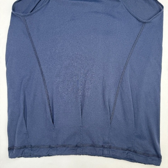 1030 lululemon Practice Freely Tank - Size 6 - Blue Gingham (Inkwell) - Picture 5 of 16